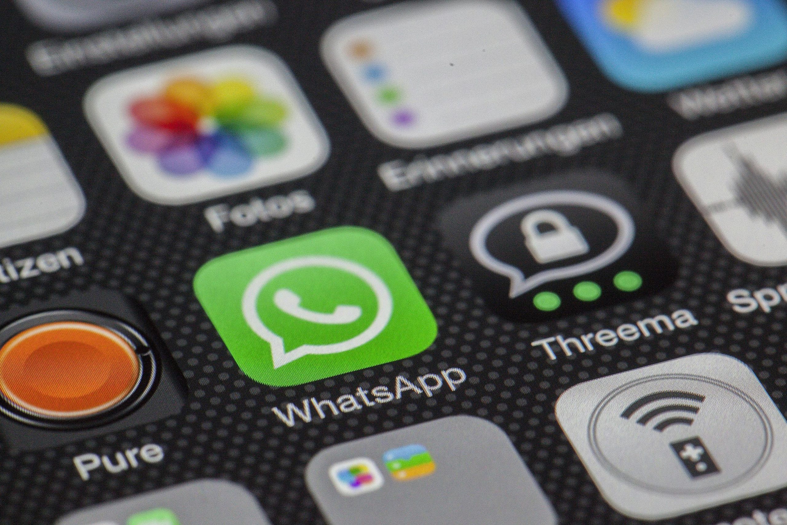 Os números do excesso de WhatsApp, TikTok e Instagram por menores